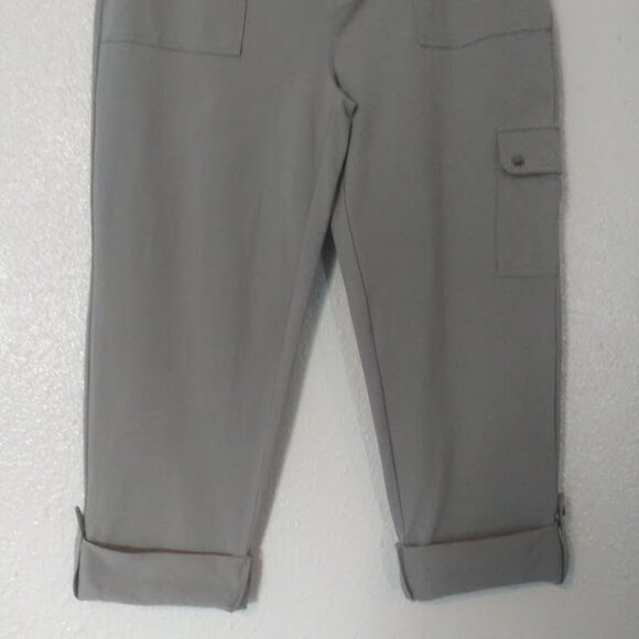Susan Graver women's size M gray weekend crop pants - Picture 3 of 16